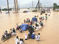 Các công trình trọng điểm ở HN đình trệ vì mưa lũ