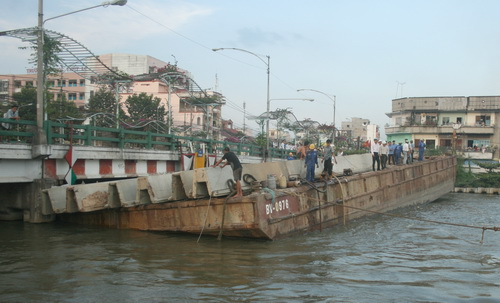 Ứng ngân sách để sửa chữa cầu Thị Nghè