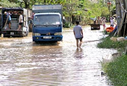 Dân vui nhưng vẫn phải chờ