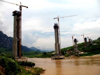 Ngày 17.4, hợp long cầu cao nhất Việt Nam