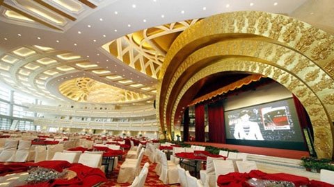 Ngôi làng ở TQ vung 9.800 tỷ đồng xây khách sạn