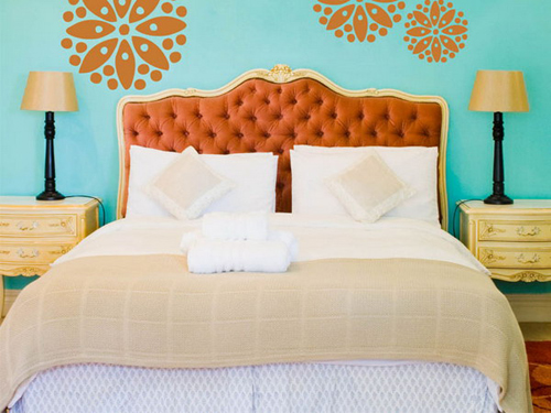 Bài trí phòng ngủ cực quyến rũ với tông màu ngọc lam
