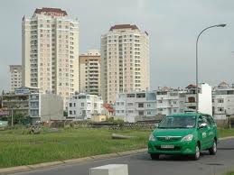 Giá nhà ở tiếp tục giảm nhẹ