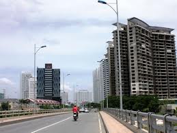 Phải kéo giảm giá bất động sản