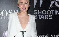 Ngắm biệt thự Miley Cyrus rao bán sau khi bị trộm đột nhập 3 lần