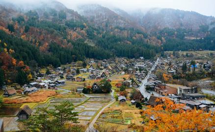 Ngôi làng như bước ra từ cổ tích ở Nhật