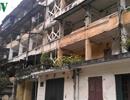 Dân thủ đô thấp thỏm trong những ngôi nhà xuống cấp nghiêm trọng